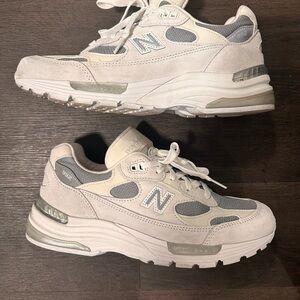 New Balance 992 in Light Gray and Cream